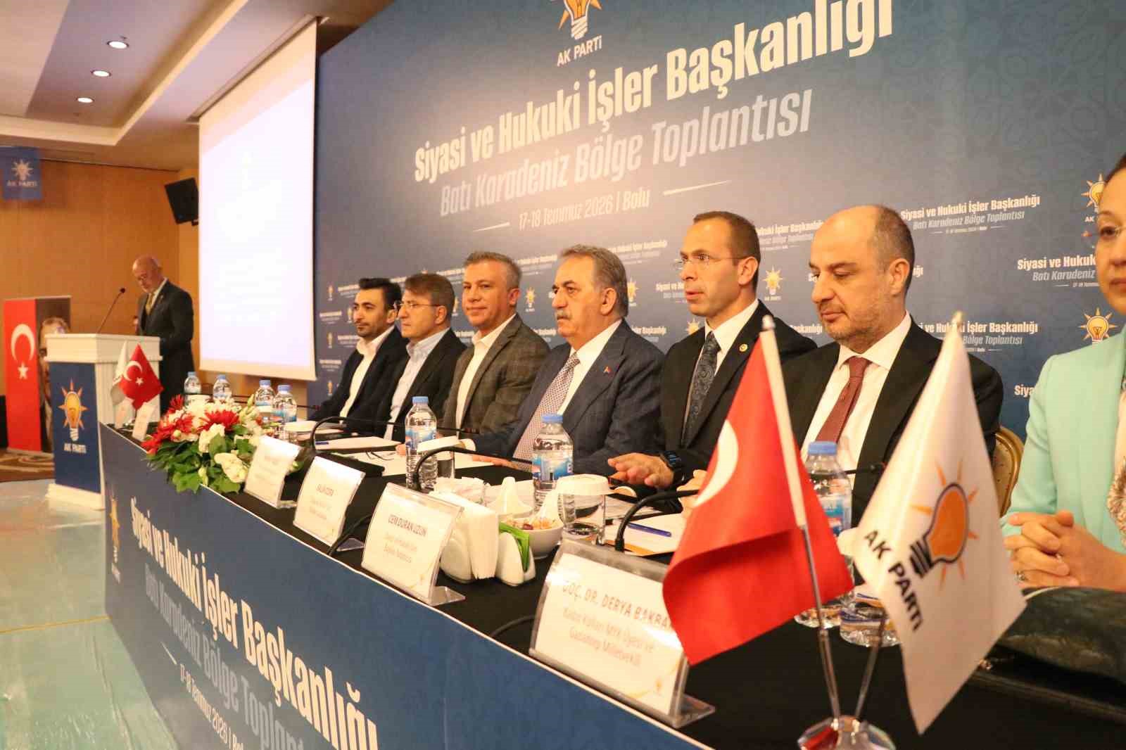 AK Parti Genel Başkan Yardımcısı Yazıcı, "Mevcut anayasa yamalı bohçaya dönüşmüş"
