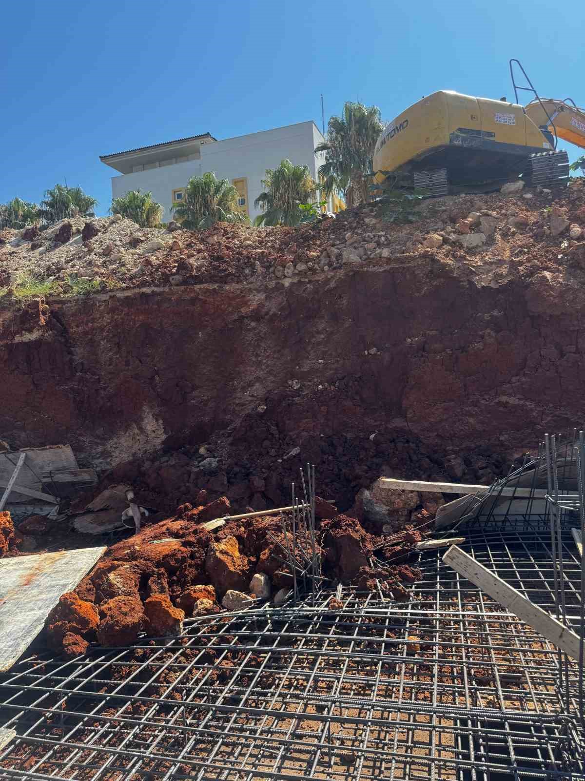 İnşaat şantiyesinde göçük: 2 işçi yaralandı