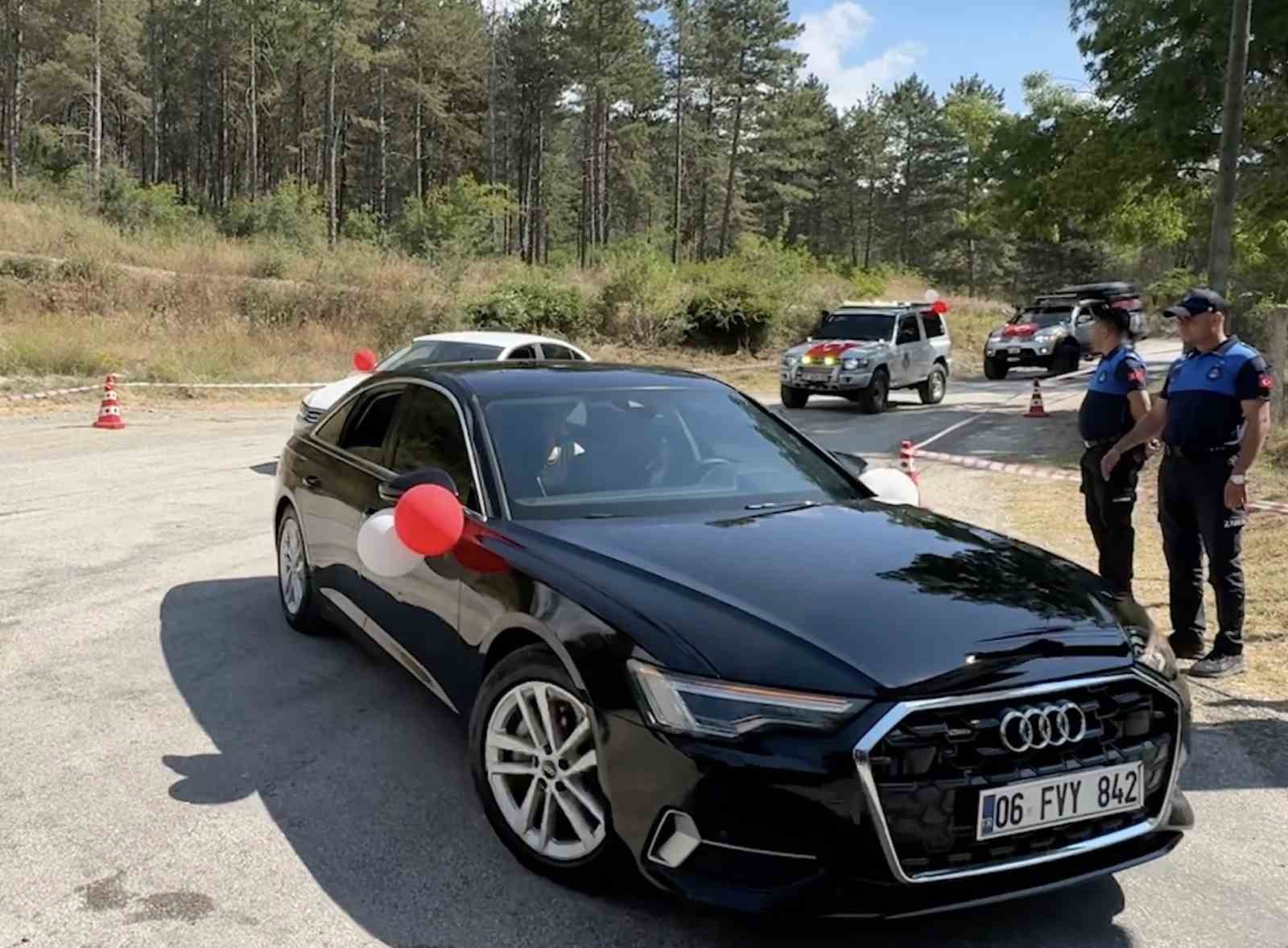 İlçedeki çocuklar toplu sünnet oldu, düzenlenen şenlikte doyasıya eğlendi