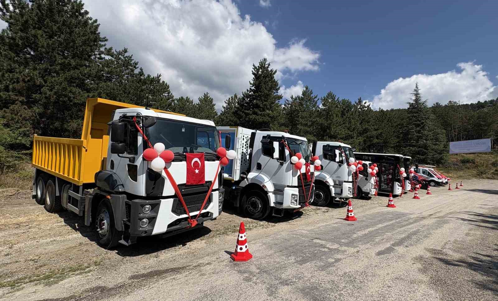İlçedeki çocuklar toplu sünnet oldu, düzenlenen şenlikte doyasıya eğlendi
