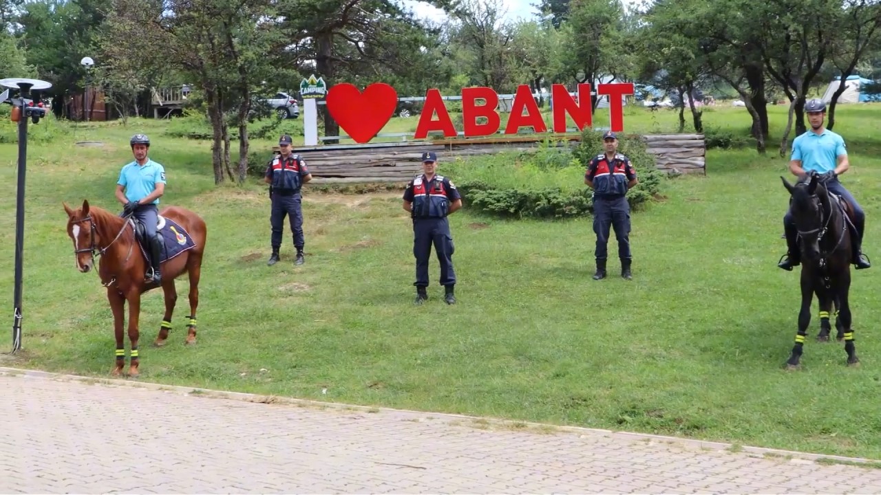 Bolu’da atlı jandarma timleri görev başında