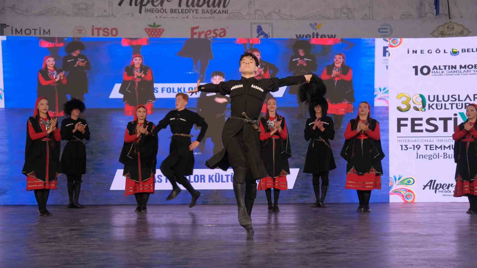 Kültür sanat festivali coşkusu İmera konseriyle zirveye ulaştı