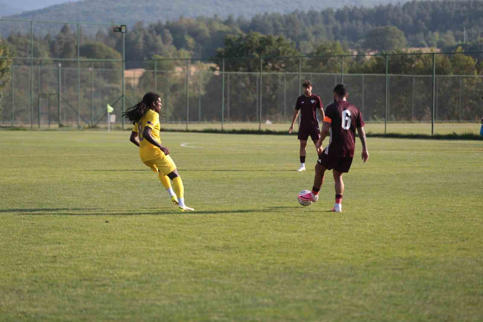 Hazırlık maçı: Eyüpspor 1 - Bandırmaspor 1