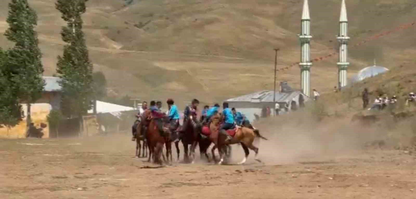 Erciş’te "12. Ulupamir Kültür Şöleni"