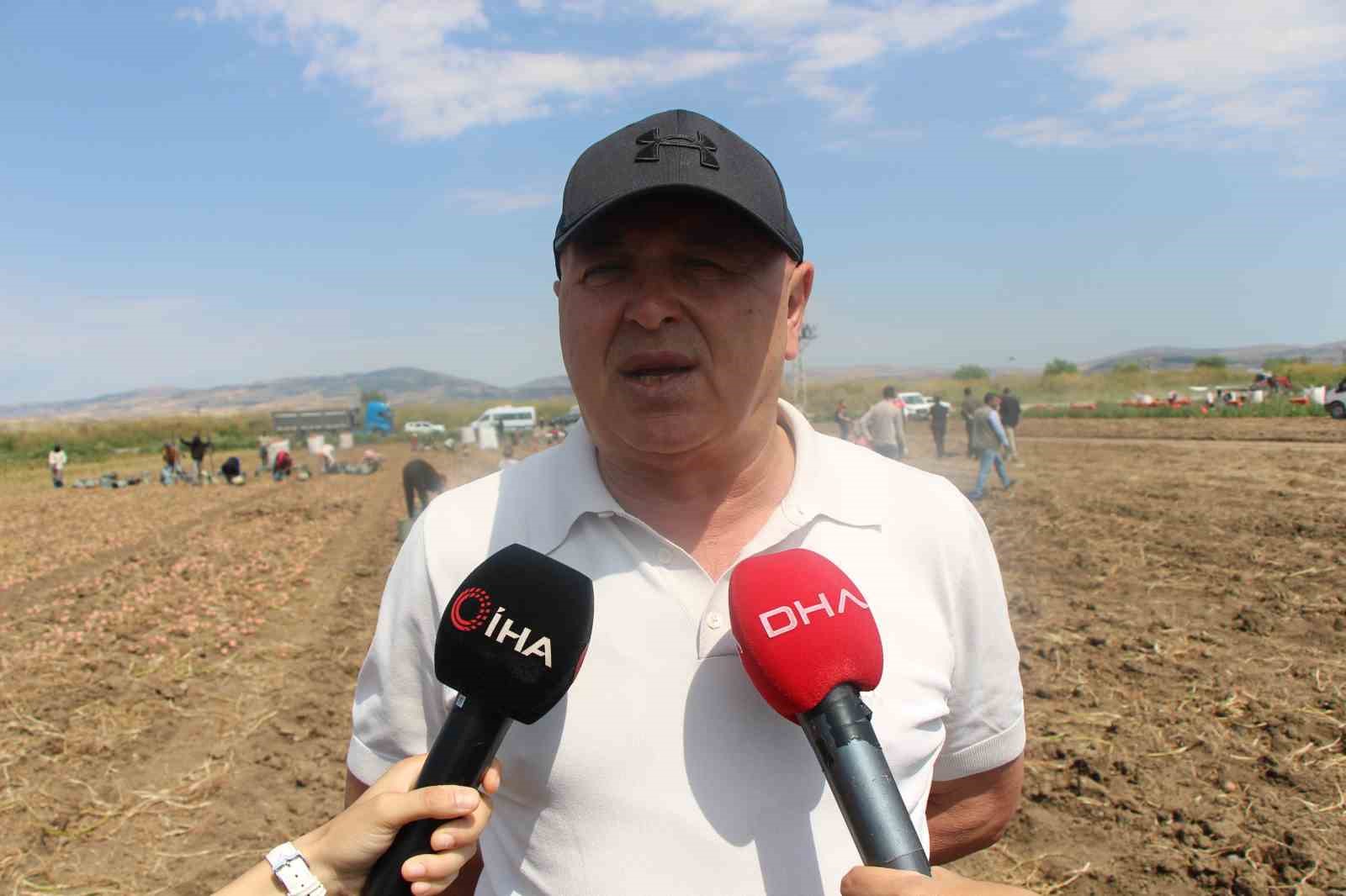 Aşırı yağışlar, soğanın dengesini bozdu