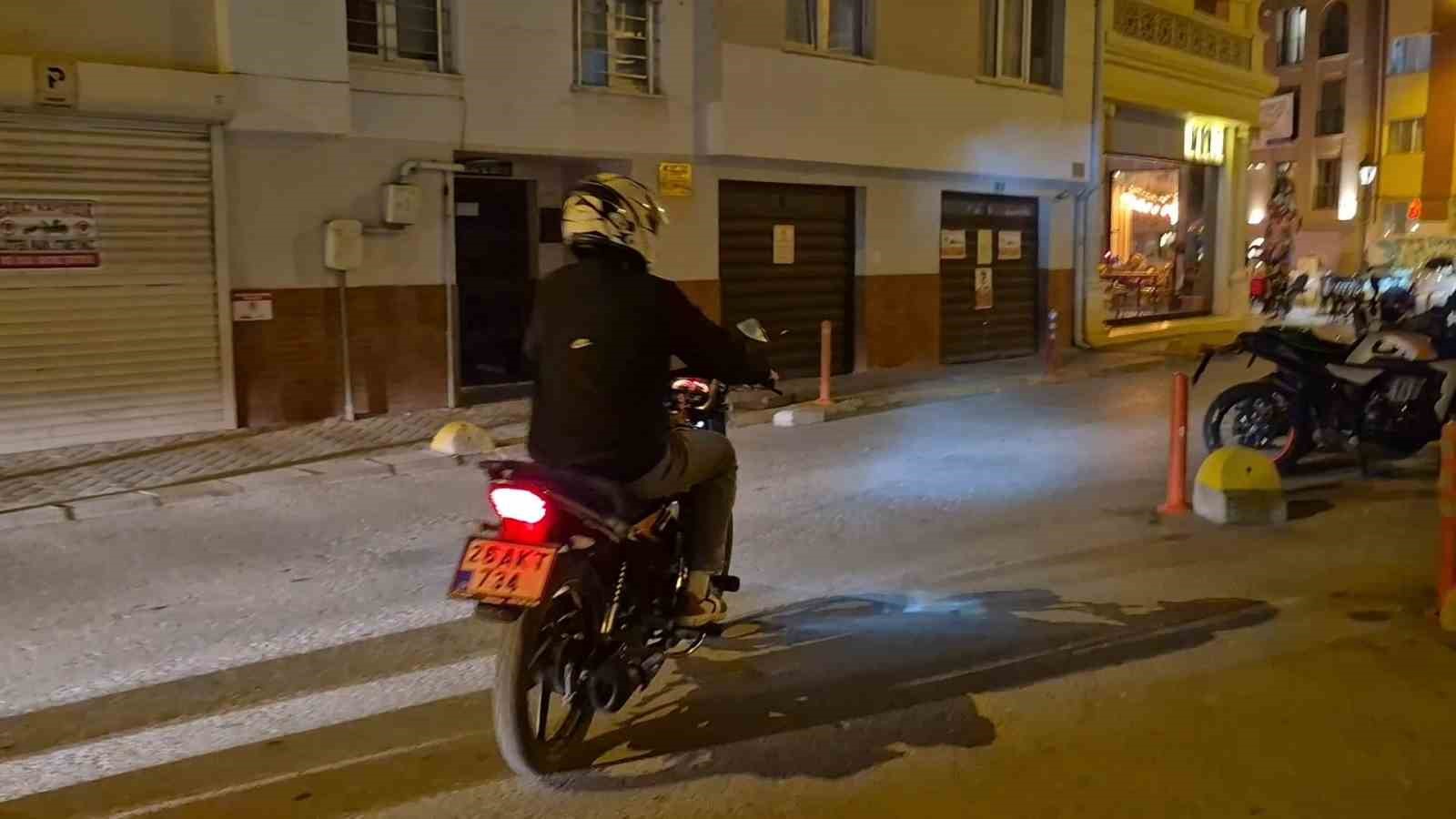 6 ay önce 312 bin lira trafik cezası yiyen gençten denetimlere destek