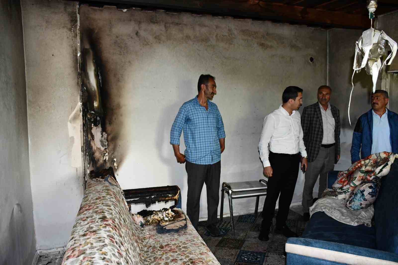 AK Parti Sarıkamış teşkilatı köylerde vatandaşlarla buluştu
