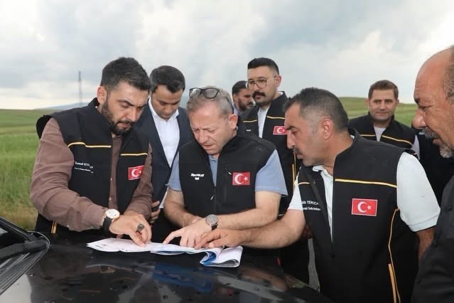 Vali Ziya Polat, Selim’de devam eden yol çalışmalarını yerinde inceledi