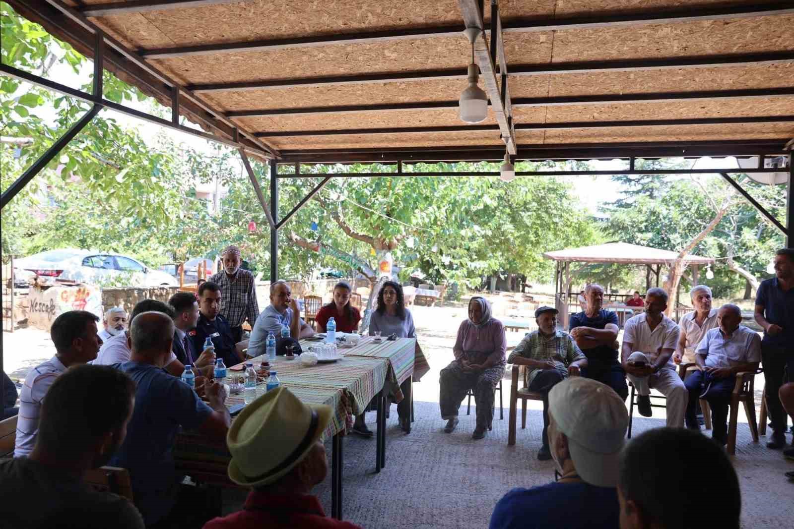 Gökçeada Kaymakamı vatandaşlarla bir araya geldi