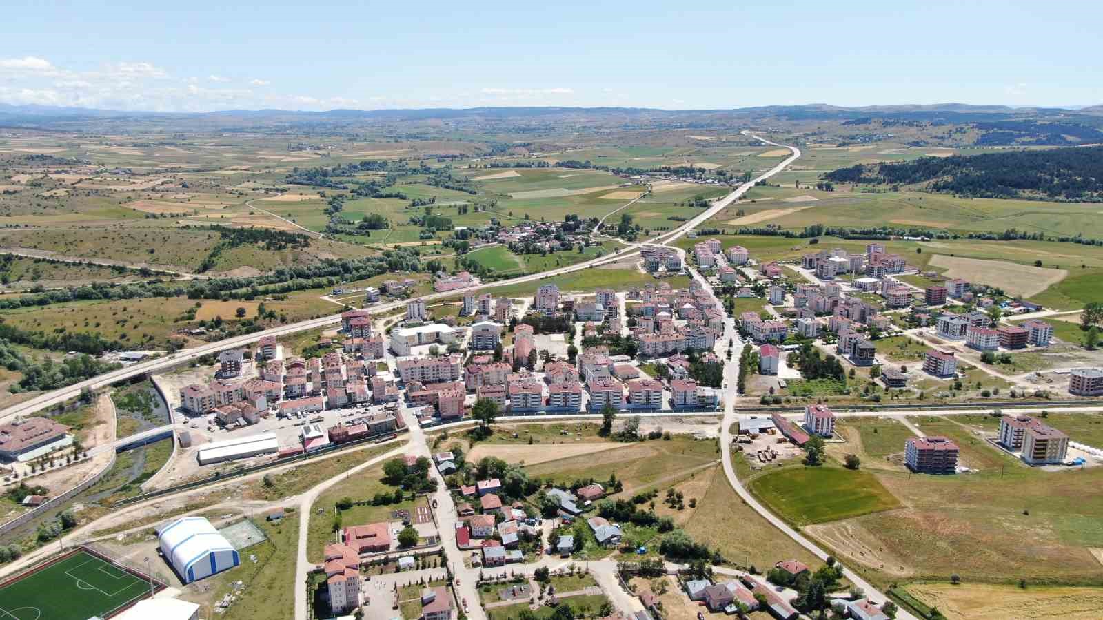 13 yaşındaki ikiz kardeşler birlikte Kur’an-ı Kerim’i ezberleyerek hafız oldu