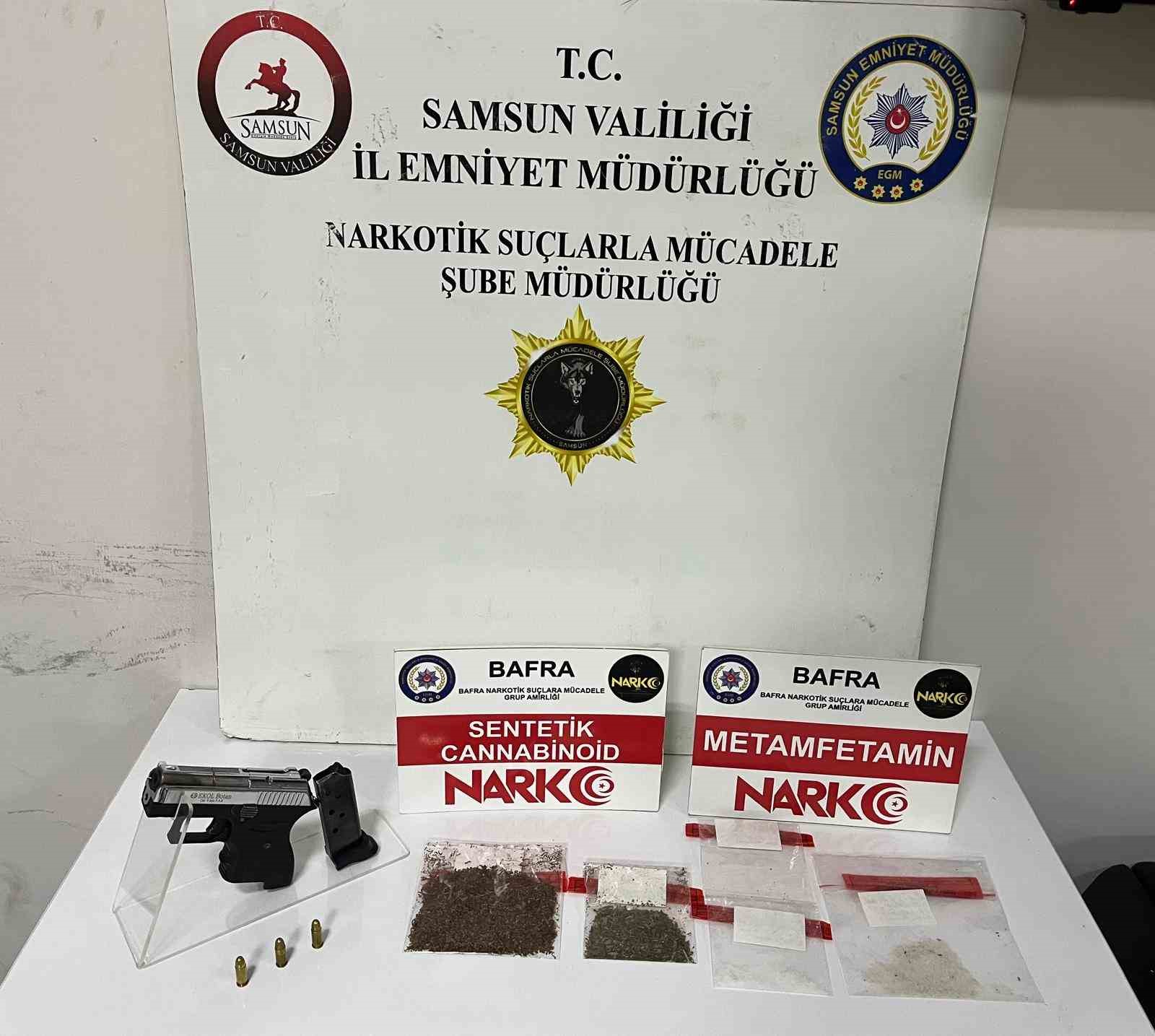 Bafra’da uyuşturucu operasyonu: Uyuşturucu ve ruhsatsız tabanca ele geçirildi