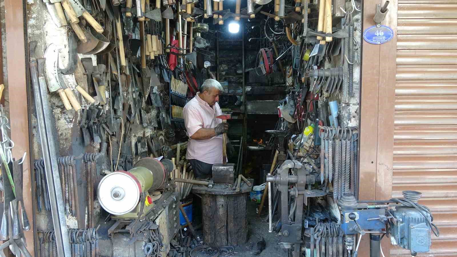 Bin derecelik ateşte 29 yıllık mesai