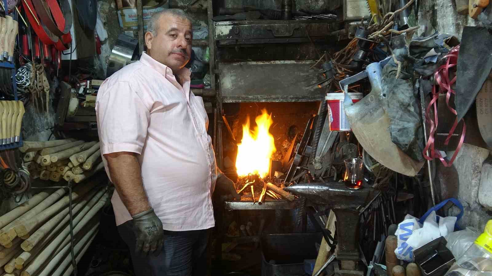 Bin derecelik ateşte 29 yıllık mesai
