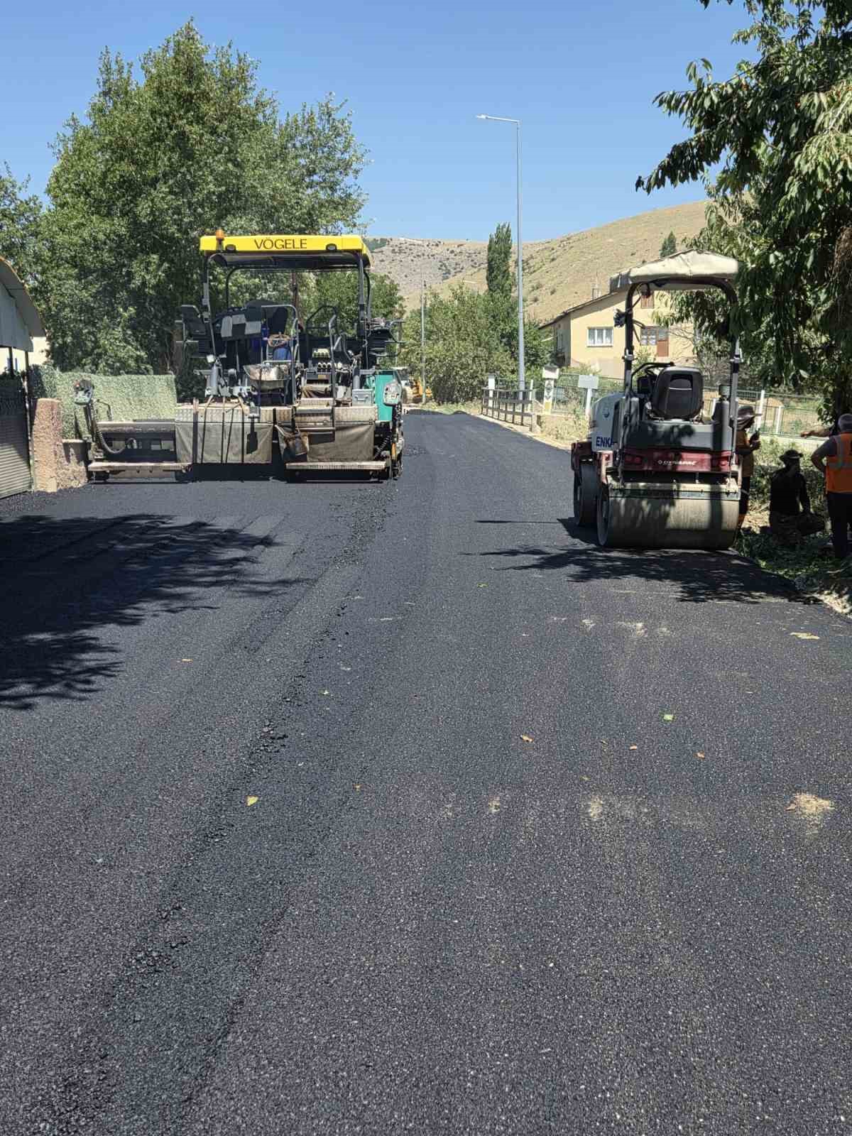 Yahyalı’ya 35 milyon TL’lik asfalt yatırımı
