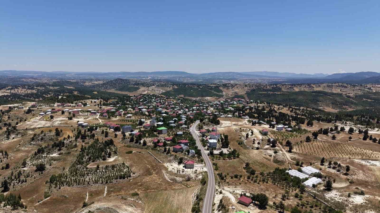 Anamur yaylaları yaz sıcaklarından kaçanların gözdesi oldu