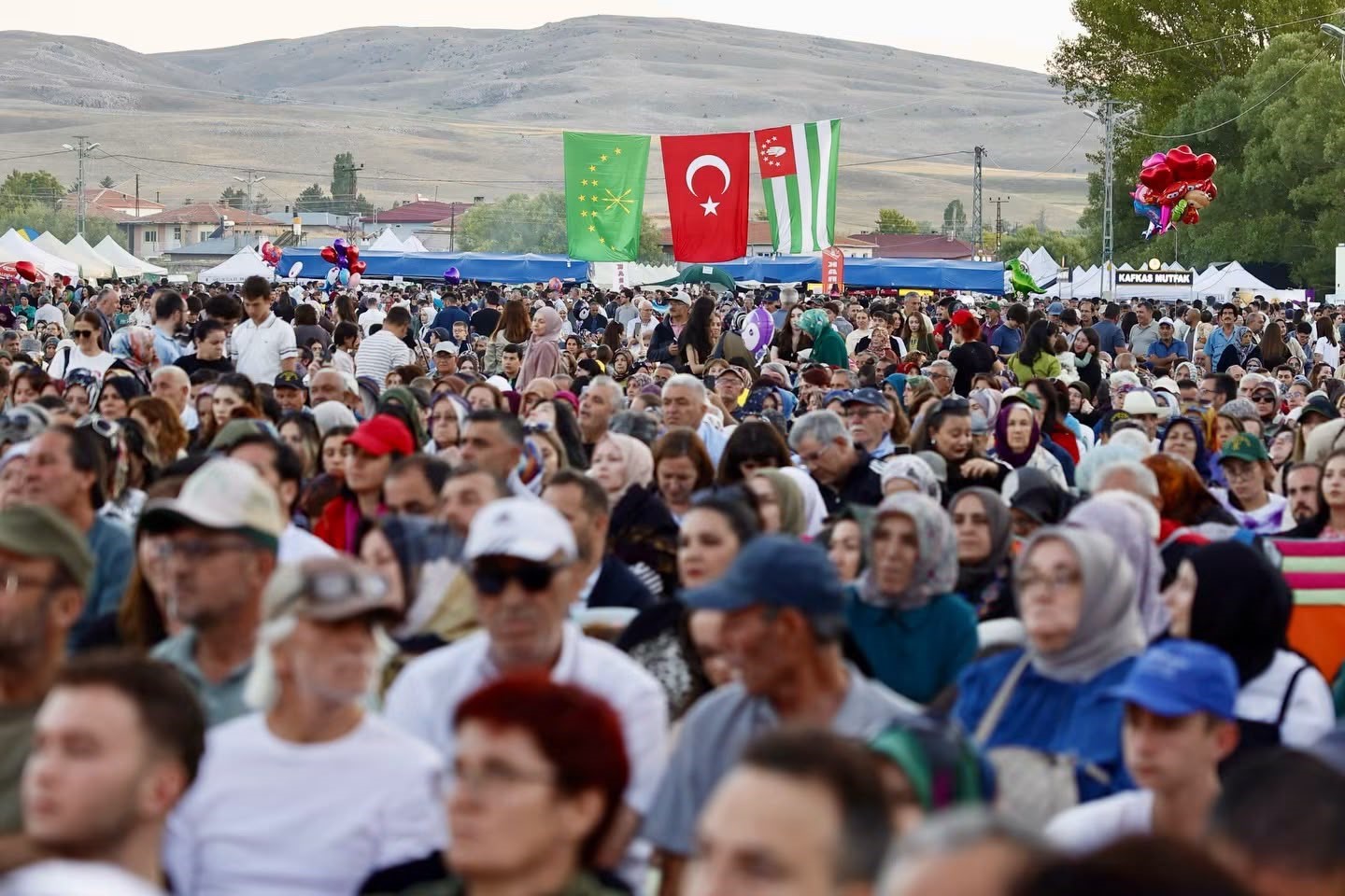 10. Uluslararası Uzunyayla Çerkes Kültür Festivali yapıldı