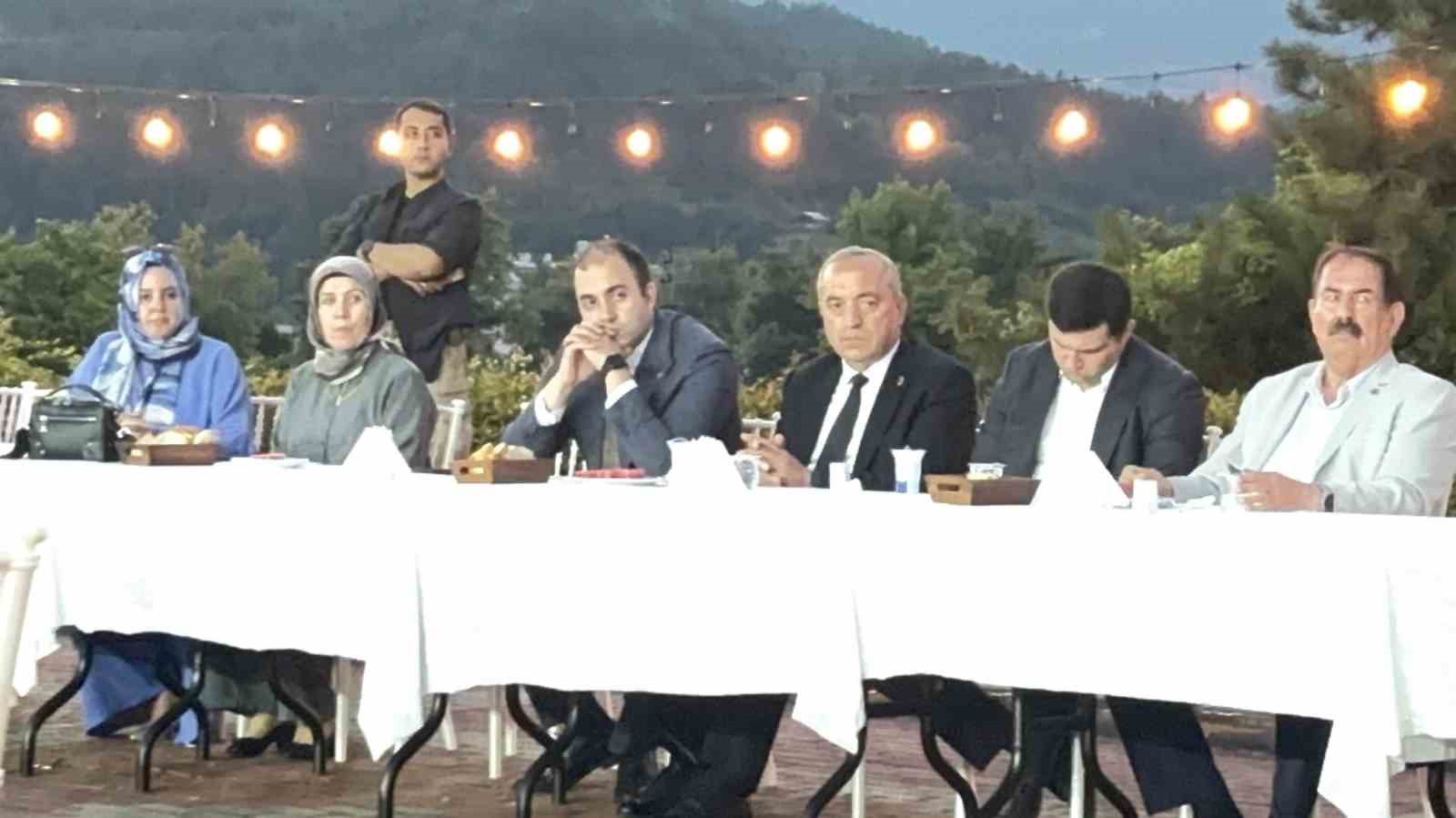 Ulus Kaymakamı Kadiroğlu’ndan duygusal veda