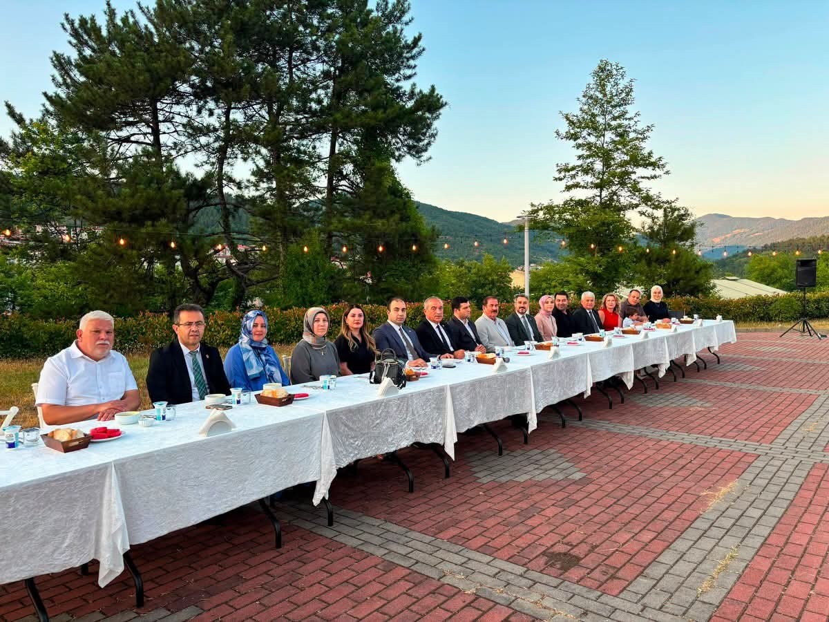 Ulus Kaymakamı Kadiroğlu’ndan duygusal veda