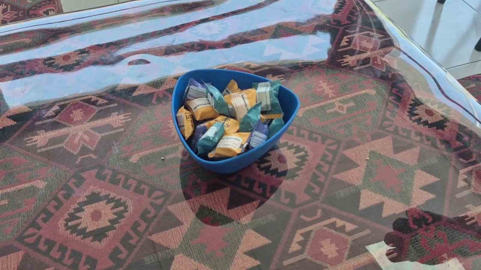 Fırında ’pes’ dedirten hırsızlık: Çayına şeker attı, şekerliği çantasına sakladı