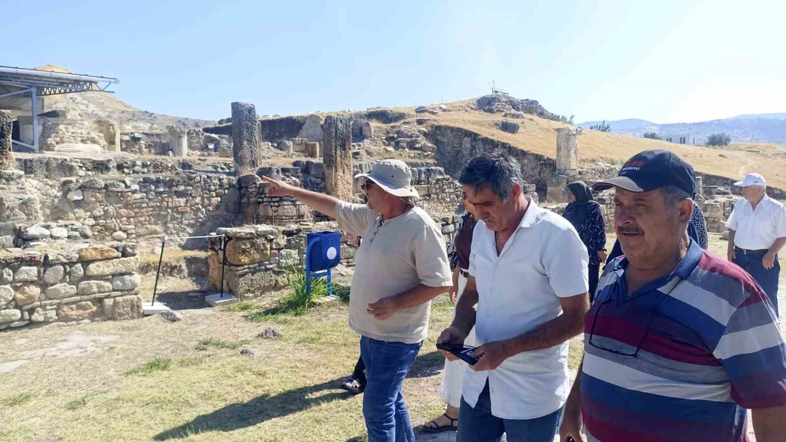 Denizli Büyükşehirden yerli turistlere ücretsiz gezi hamlesi