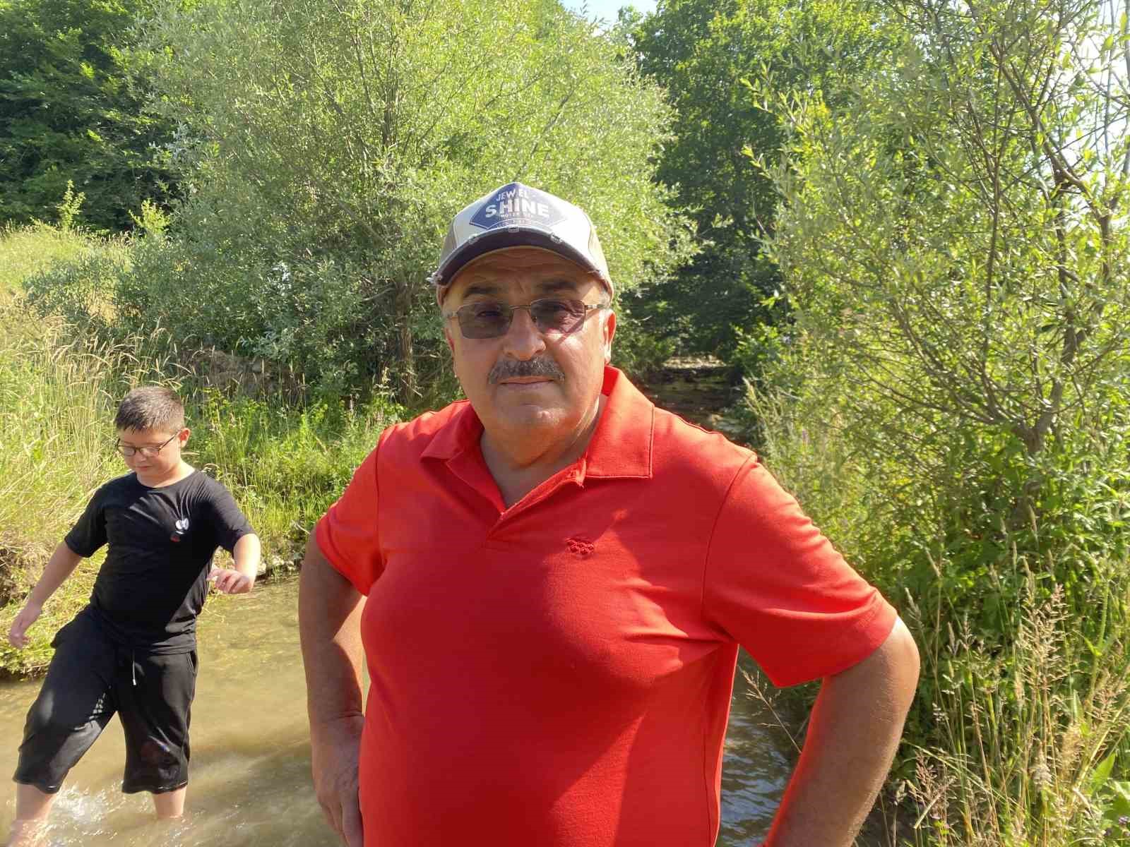 Atayurt Şelalesi doğal güzelliğiyle dikkat çekiyor