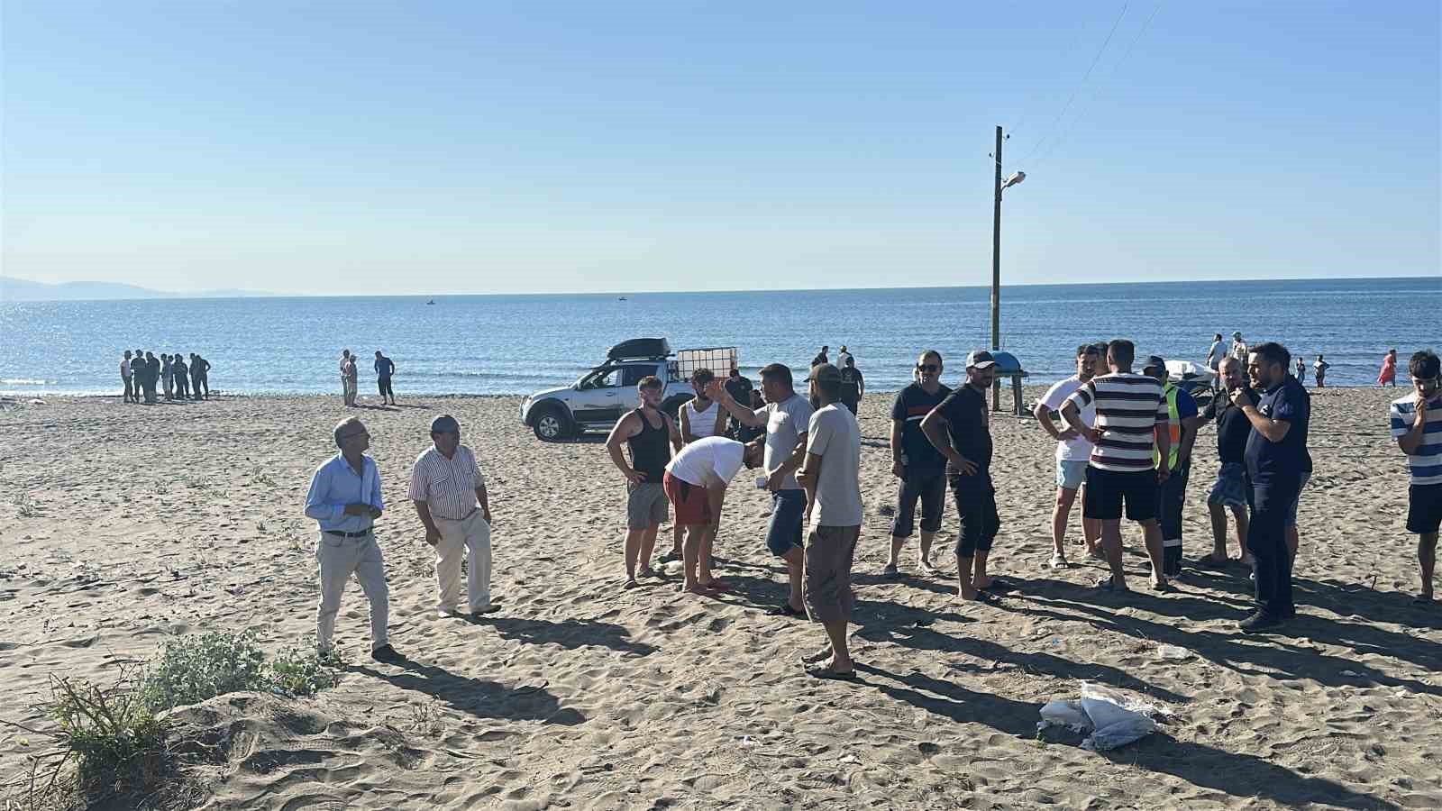 Samsun’da tekne alabora oldu: 3 kişi kurtarıldı, 3 kişi kayıp