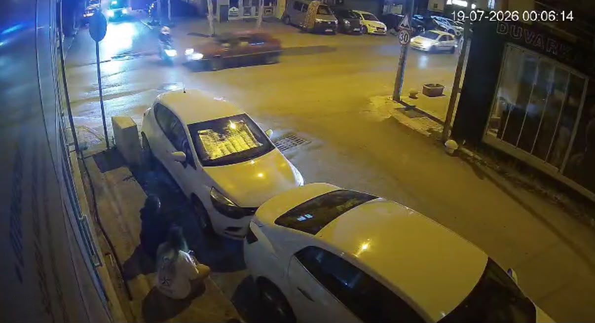 Kocaeli’de otomobil motosikletle çarpıştı: 1 yaralı