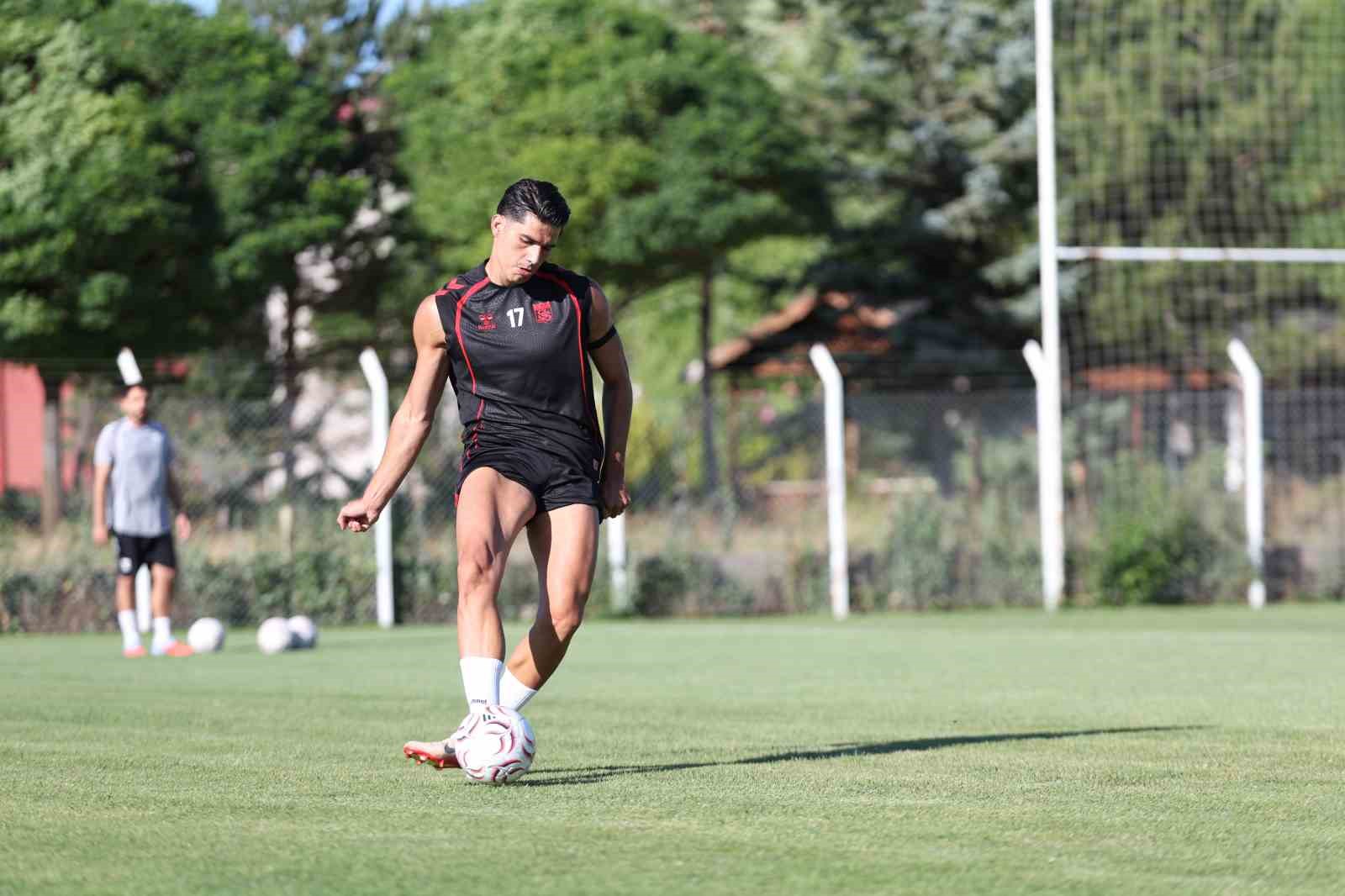 Sivasspor’da yeni sezon hazırlıkları tam gaz