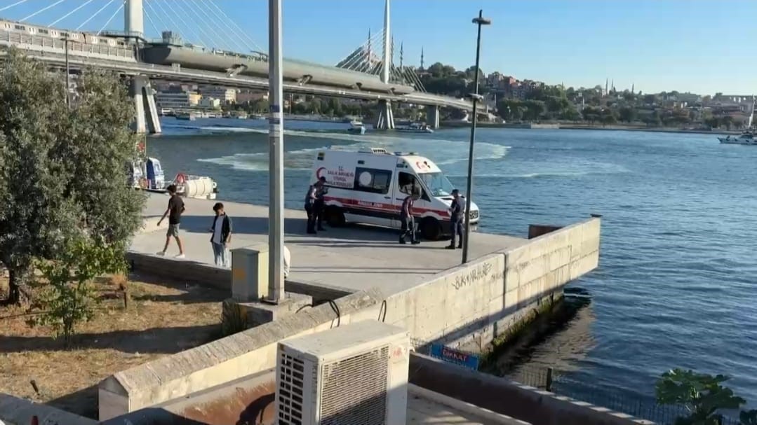 Haliç’te denize düşen tekne personelinin cesedine ulaşıldı