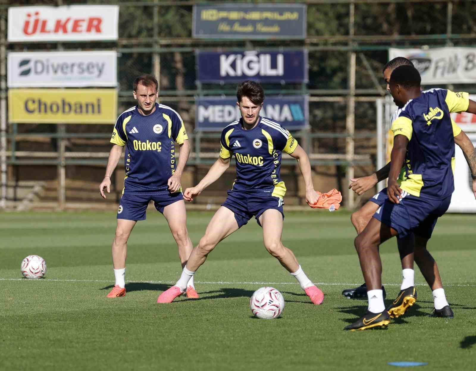 Fenerbahçe, Gornik Zabrze maçı hazırlıklarını sürdürdü