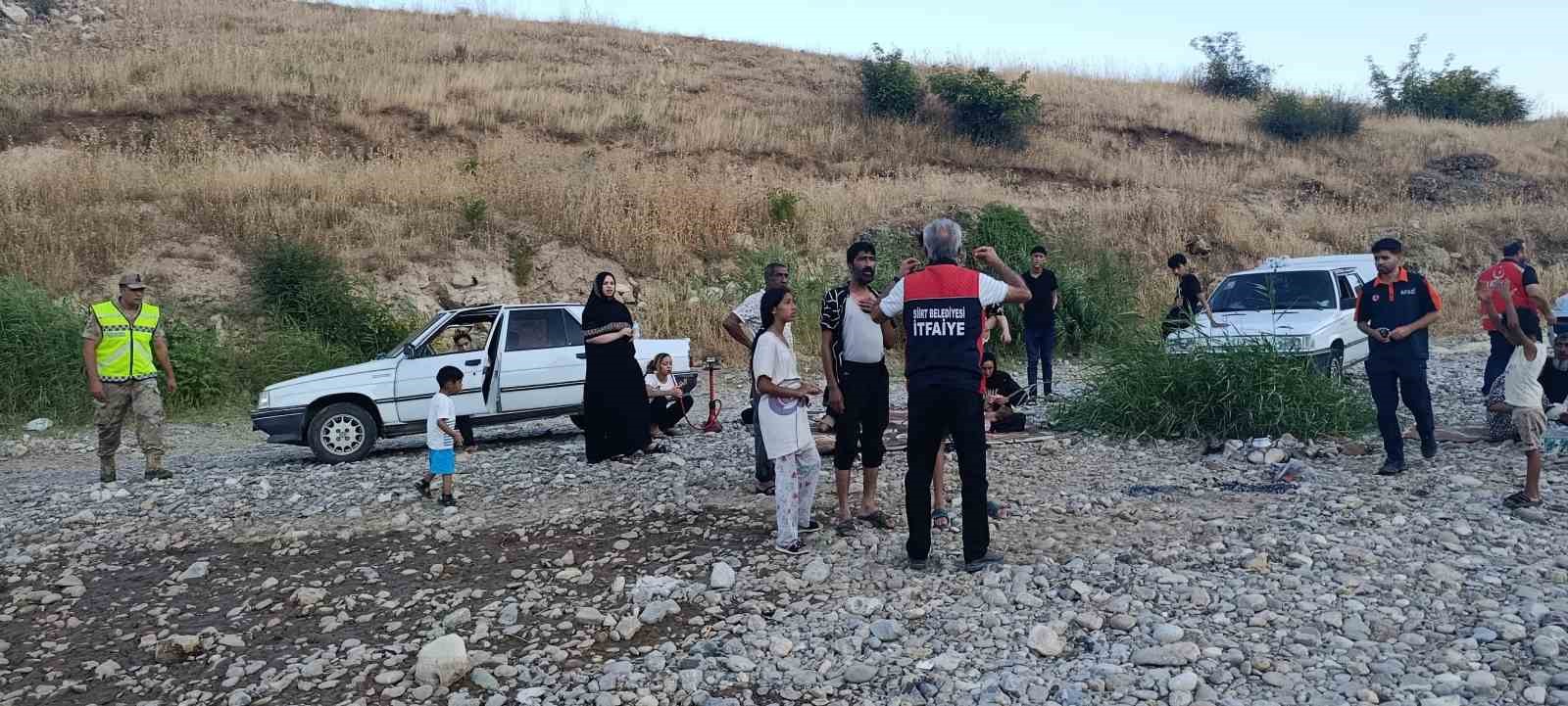 Kezer Çayı’nda mahsur kalan 8 kişi kurtarıldı