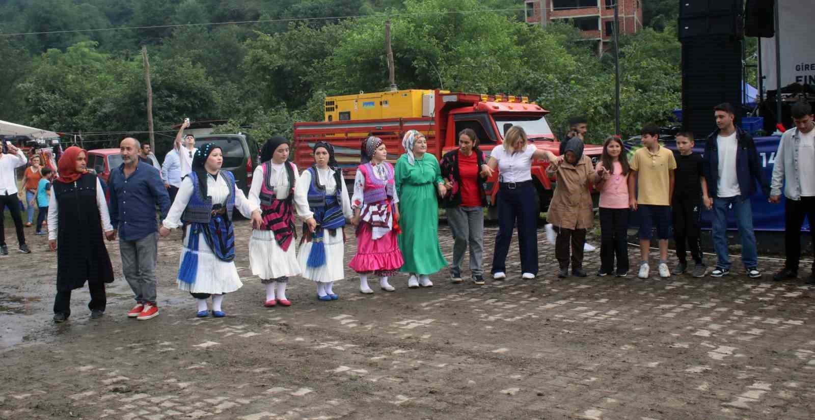 Fındık üreticileri hasat öncesi festivalde buluştu