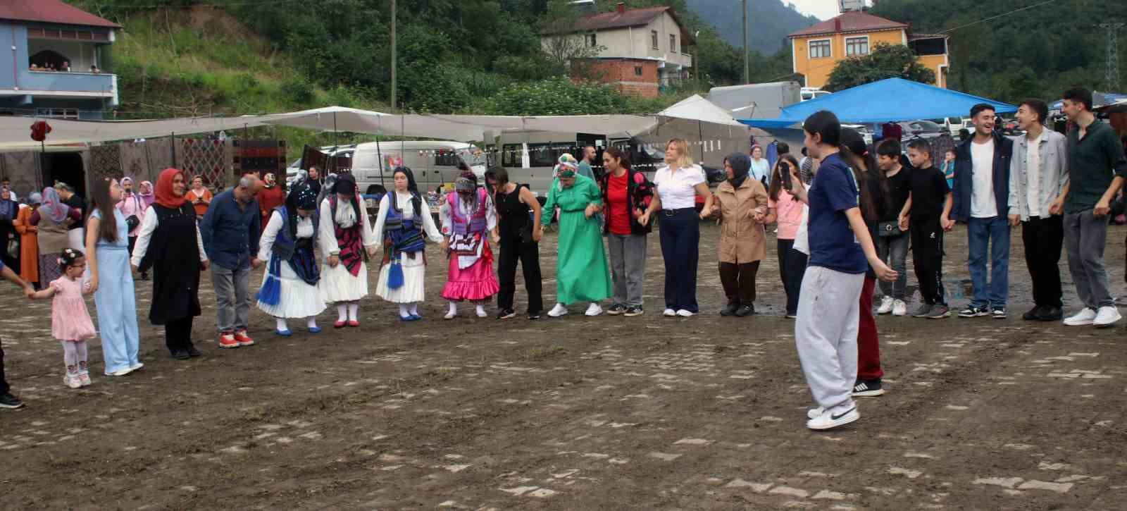 Fındık üreticileri hasat öncesi festivalde buluştu