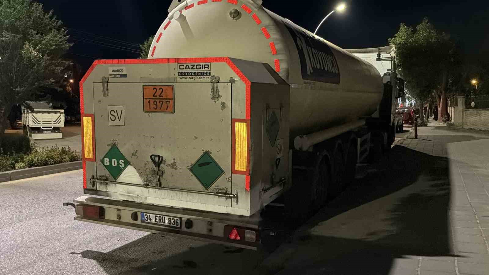 Bolu’da tankerden azot gazı sızıntısı korkuttu