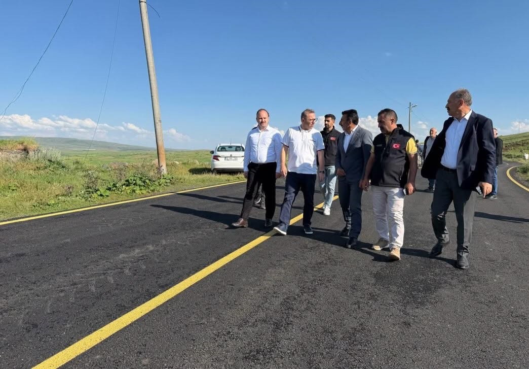Kars’ta Özel İdare farkı: Köy yolları modern ulaşıma kavuşuyor