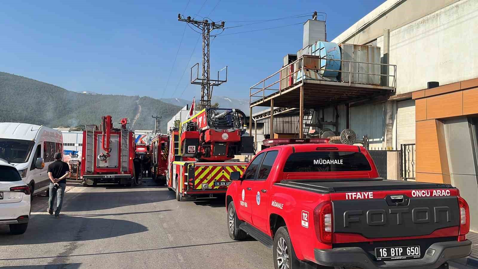 Bursa’da tekstil fabrikasında korkutan yangın