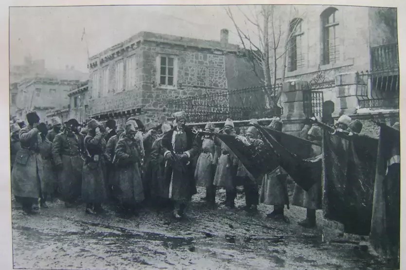 Erzurumlular Rusya’daki "esir sancaklarını" istiyor