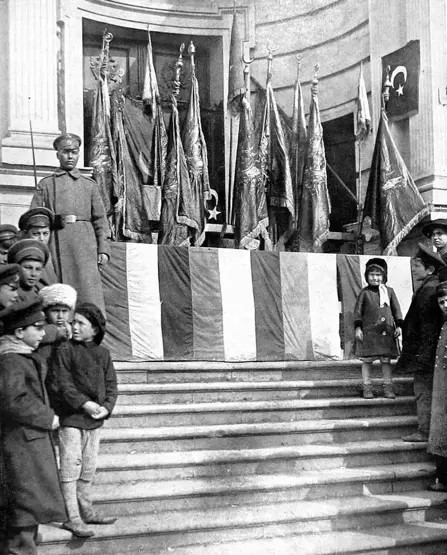 Erzurumlular Rusya’daki "esir sancaklarını" istiyor