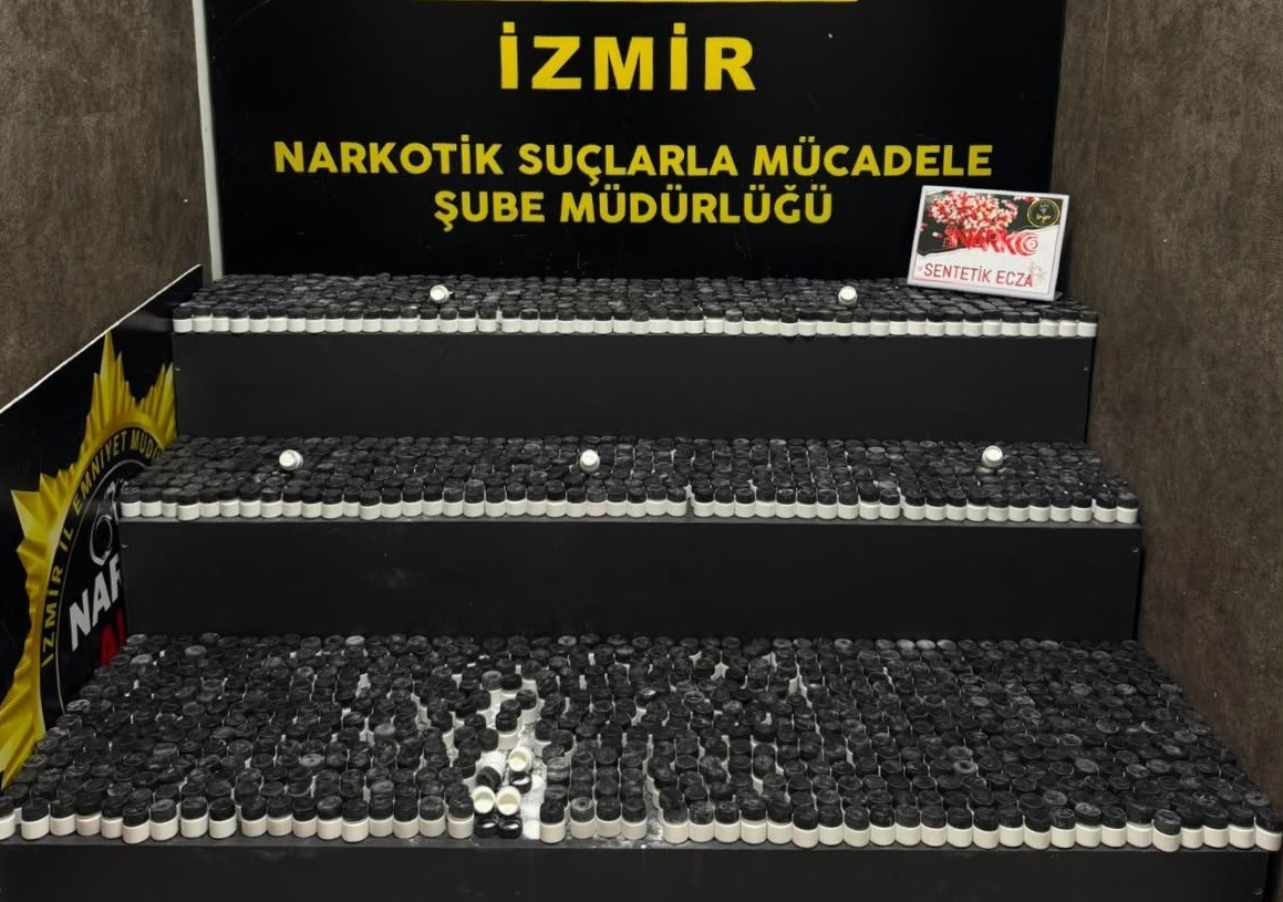İzmir’de 29 kilo uyuşturucu hammaddesi ele geçirildi