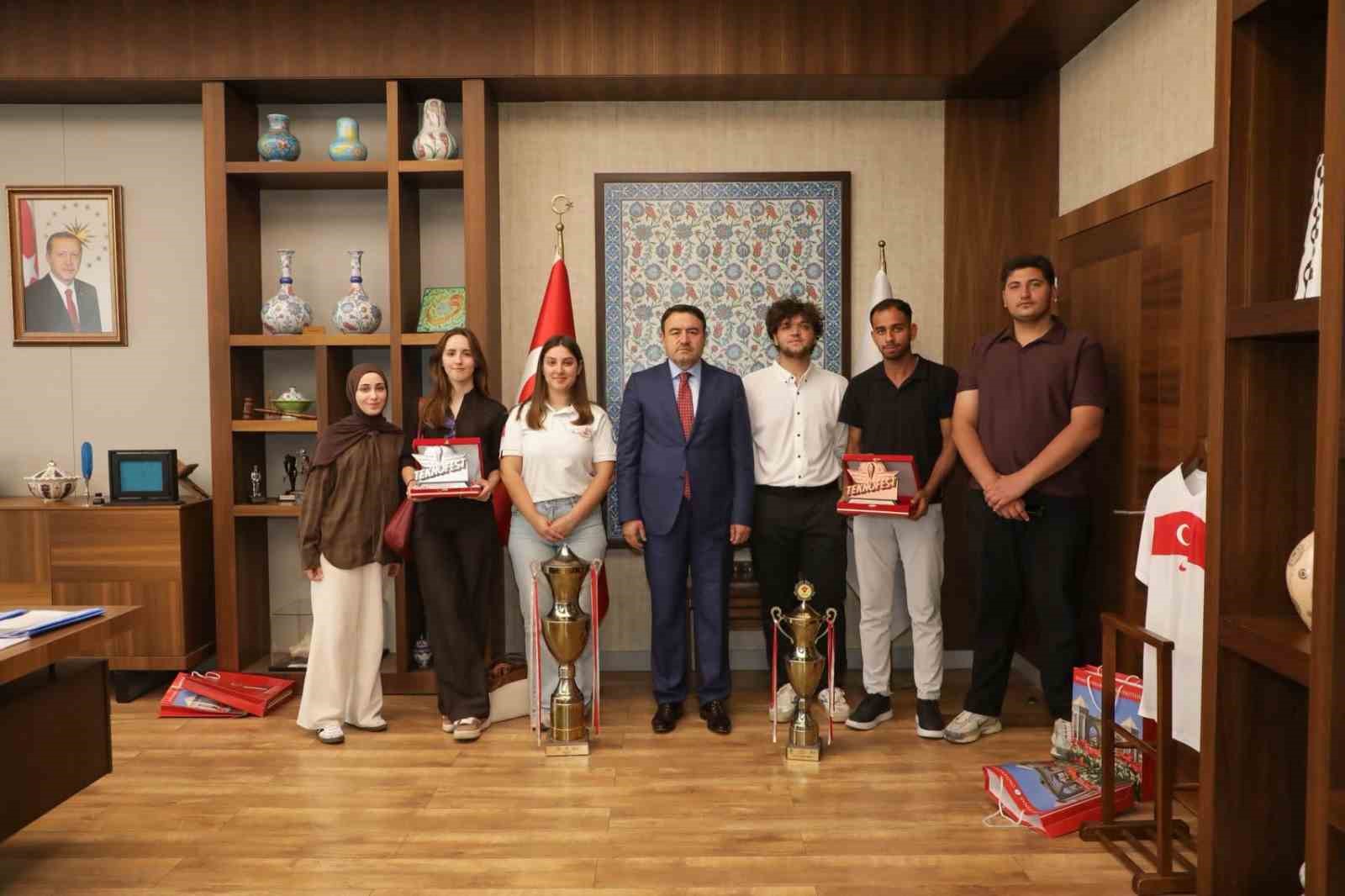 Vali Işın, DUSCART Takımı’nı ağırladı