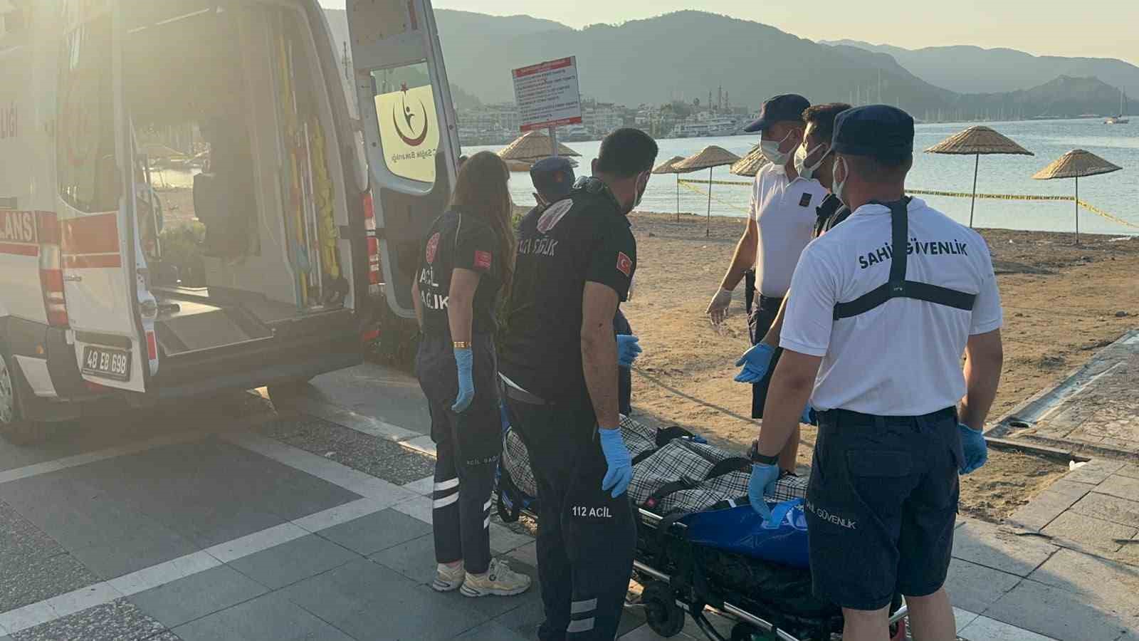 Marmaris’te denizde erkek cesedi bulundu