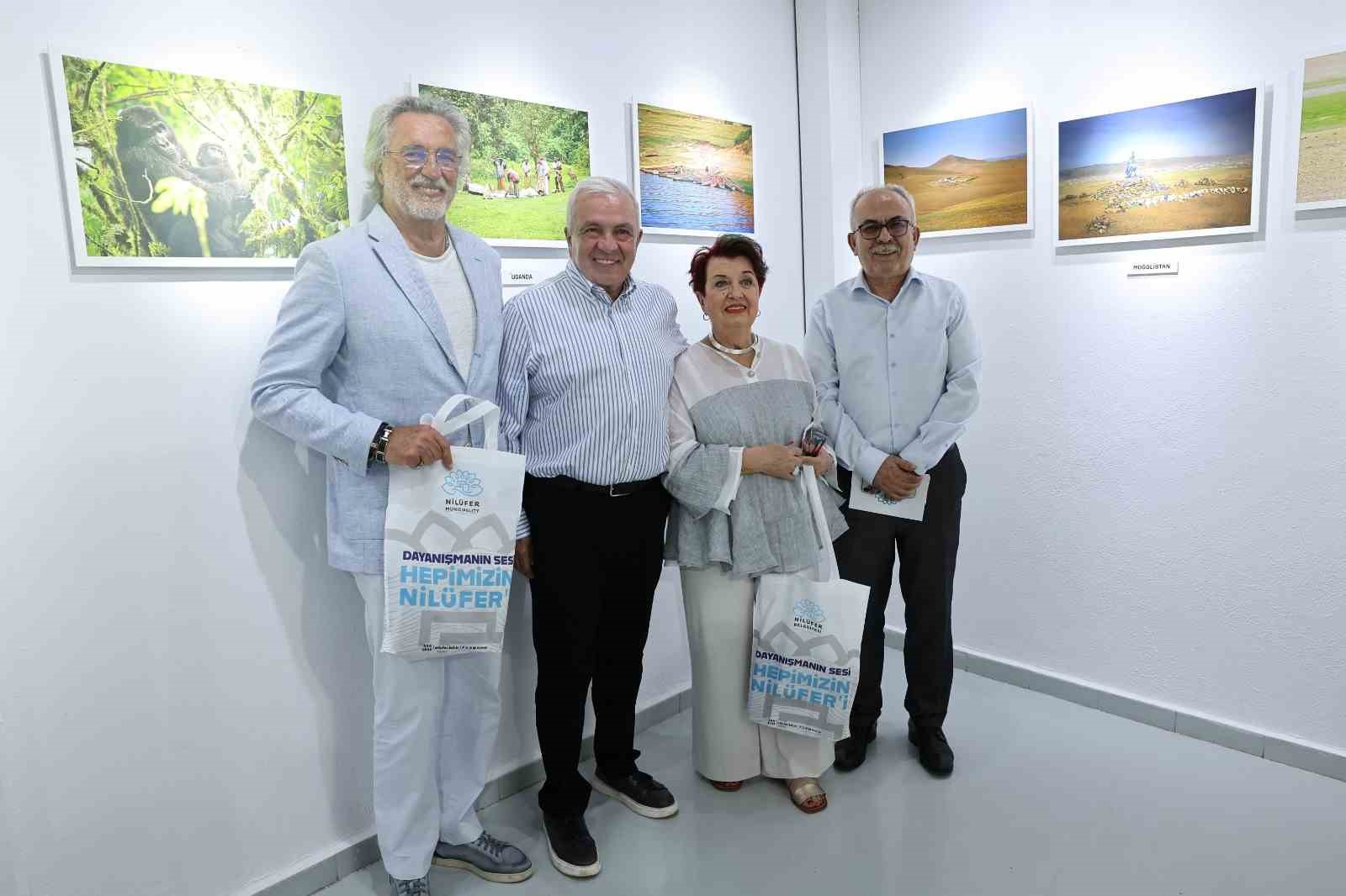 "Uzaklarda Bir Yerlerde" sergisi açıldı