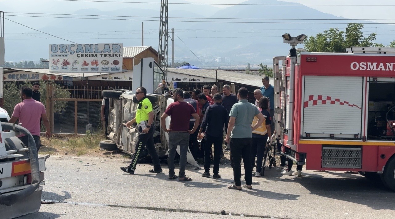 Osmaniye’de tanker ile otomobil çarpıştı: 2 yaralı