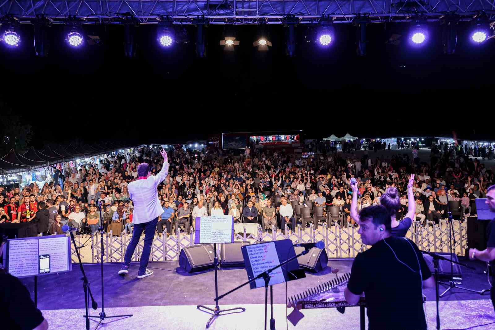 Gölpark Fest’te ikinci gün coşkusu yaşandı