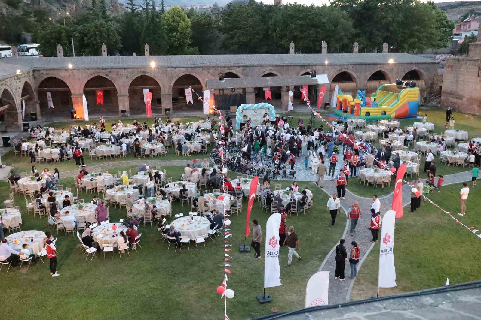 Kadim vakıf geleneği tarihi Kervansarayda yaşatıldı