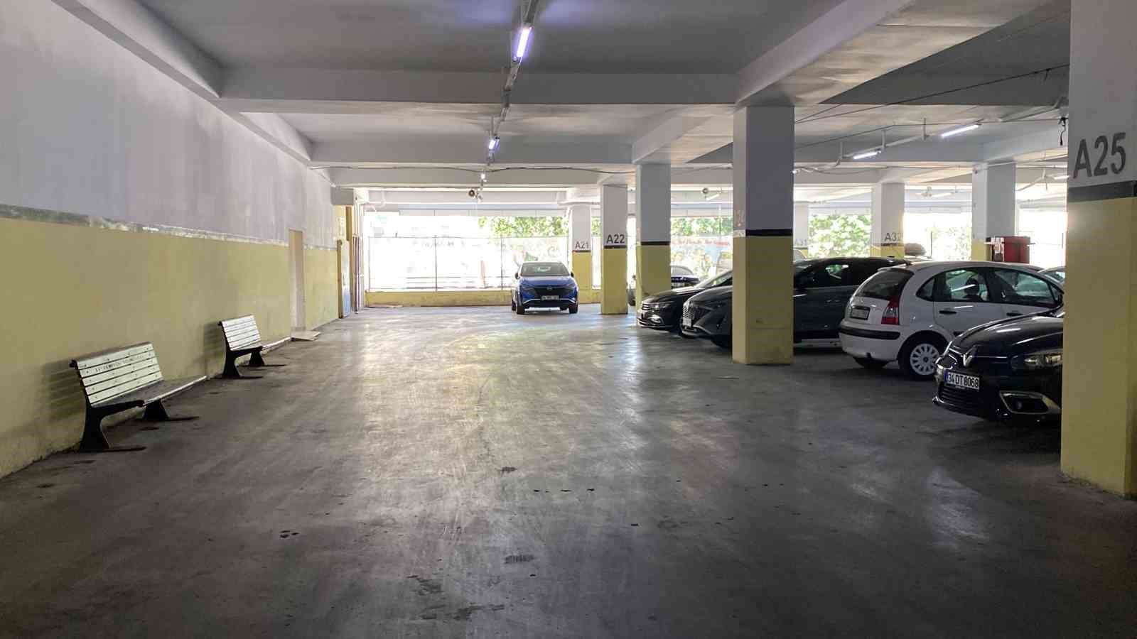 Bayrampaşa’da pazar yerinde erkek cesedi bulundu