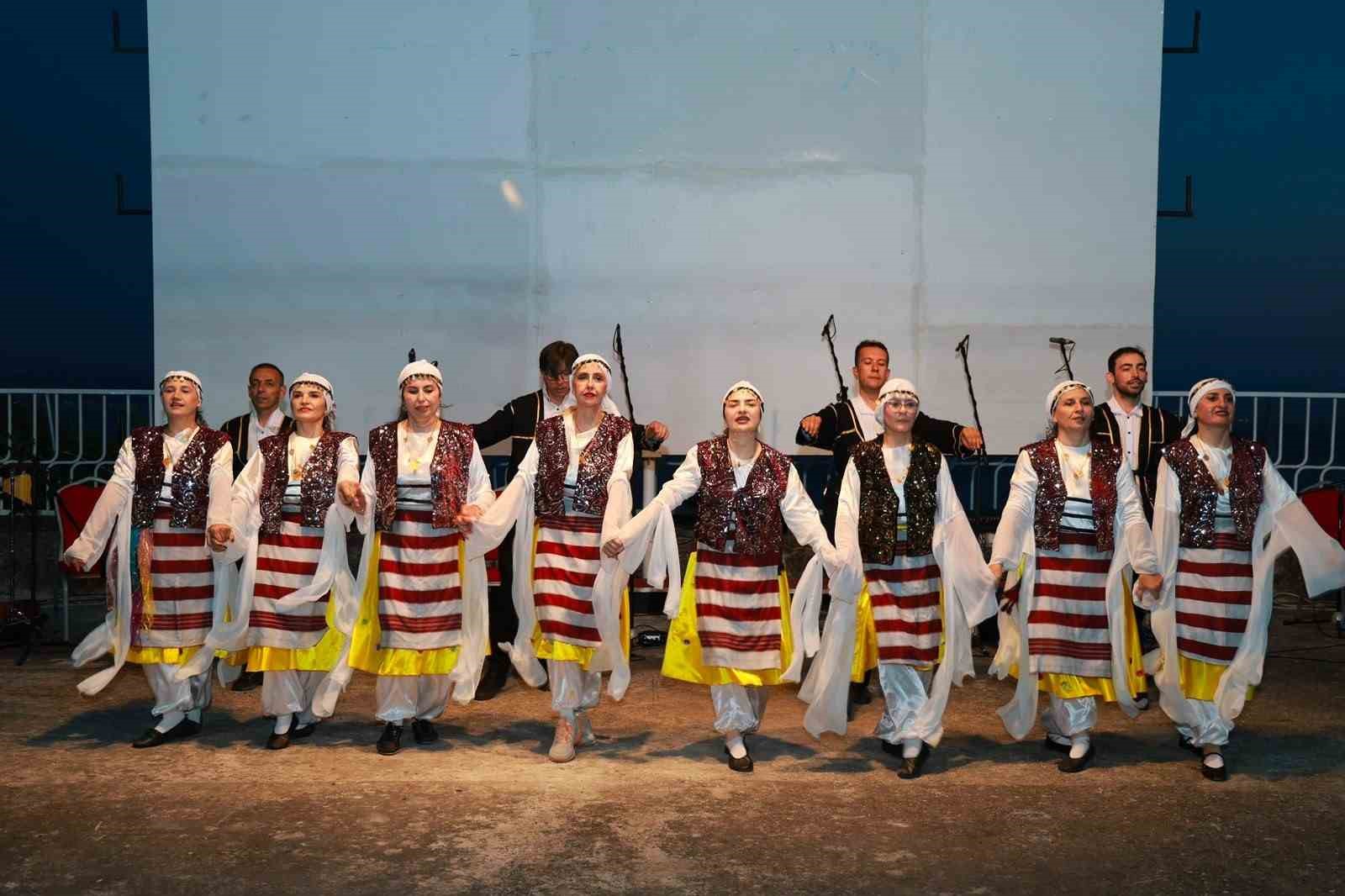 Eskihisar Kalesi’nde kültür sanat akşamları coşkusu