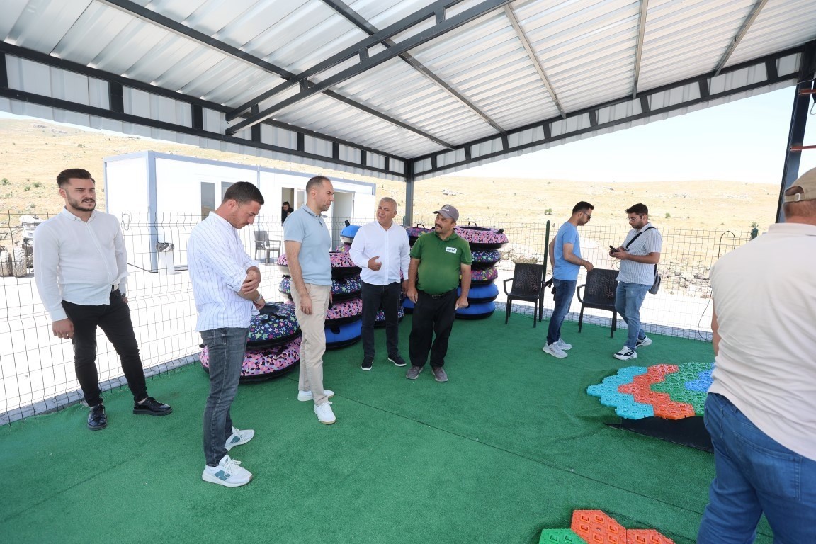 Türkiye’nin en uzun renkli kaydırağı Niğde’de hizmete girdi