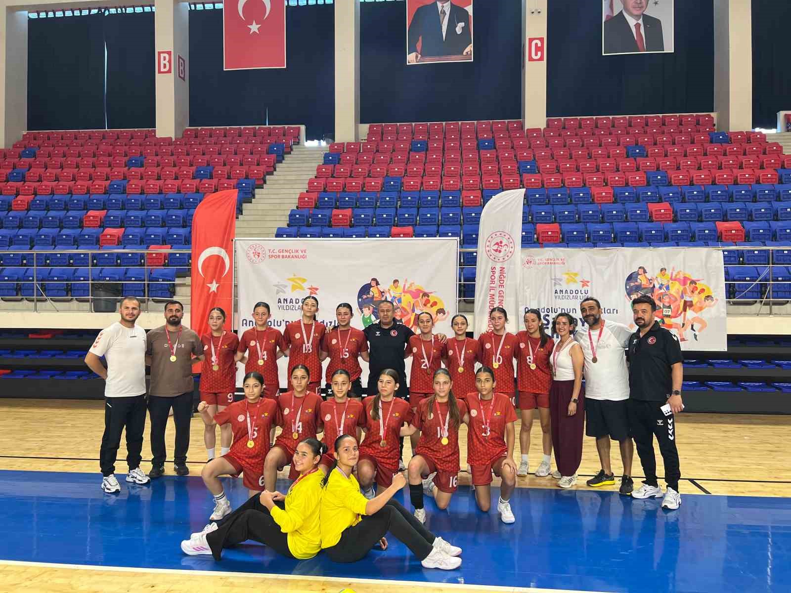 ANALİG hentbol müsabakalarında Türkiye Finalleri’ne yükselen takımlar belli oldu