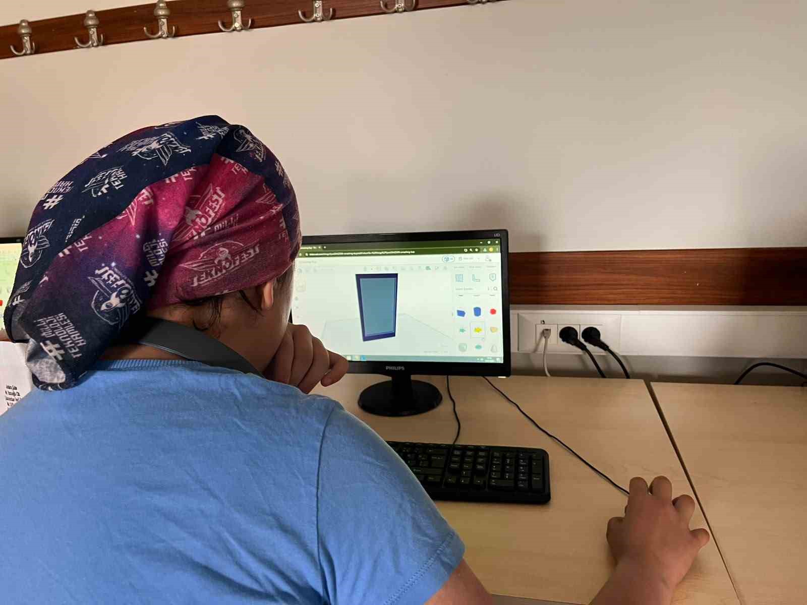 Başiskele’de miniklerin yaz tatili bilim ve teknolojiyle dolu geçiyor